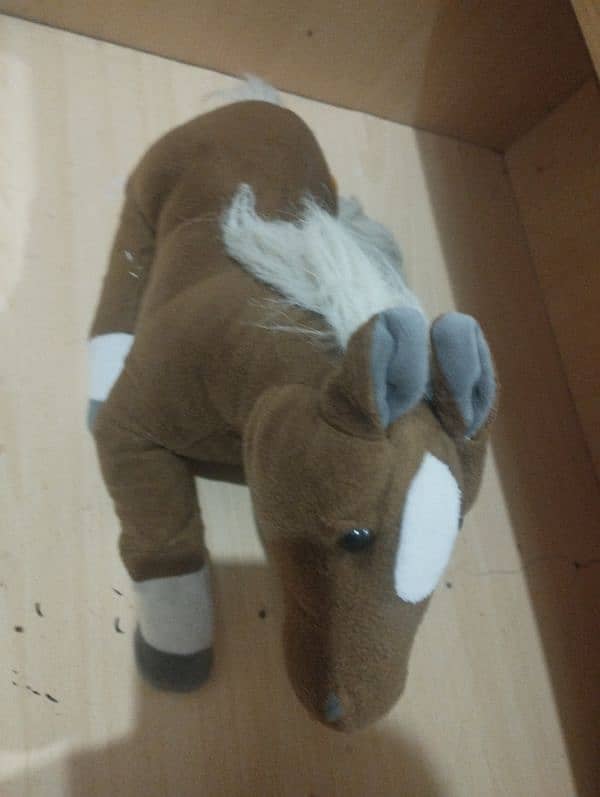 horse soft toy vary nice for kids new condition 3