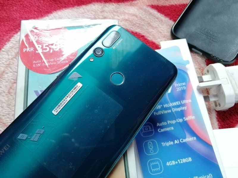 Huawei y9 prime Pop up camera. 1