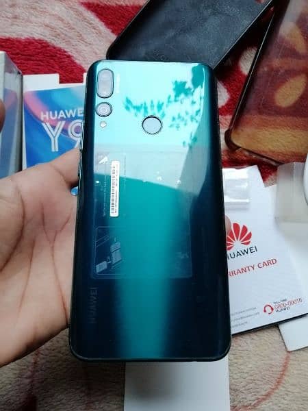 Huawei y9 prime Pop up camera. 4