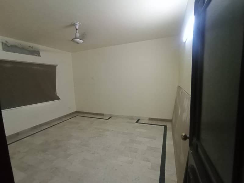 8 Marla Flat Ground Floor For Sale In Rehman Gardens Near Dha Phase 1 5