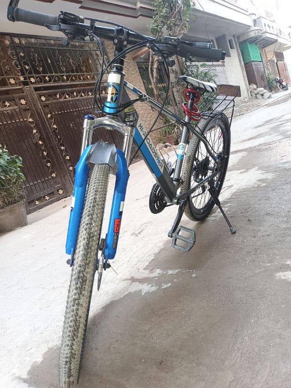 almost new bicycle of hi road star for sale 3