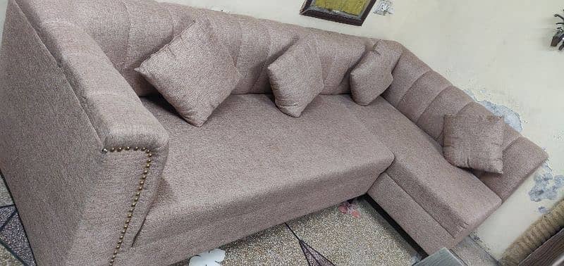 L shape sofa 0