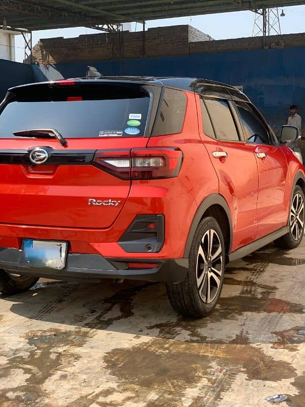 Daihatsu Rocky 2019 5