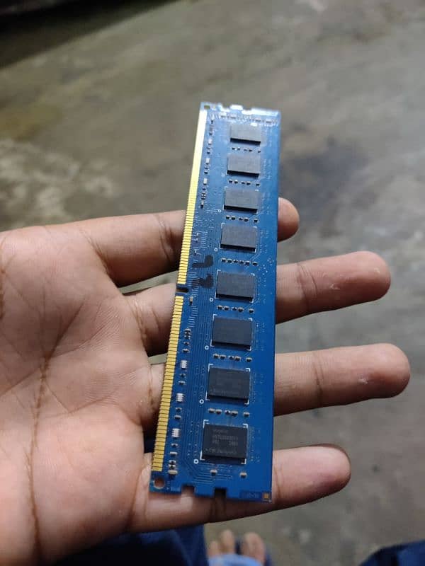 4Gb Ram for PC contact me 1