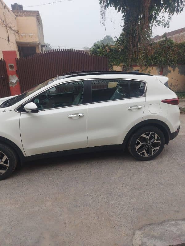 KIA Sportage 2020 FWD 2