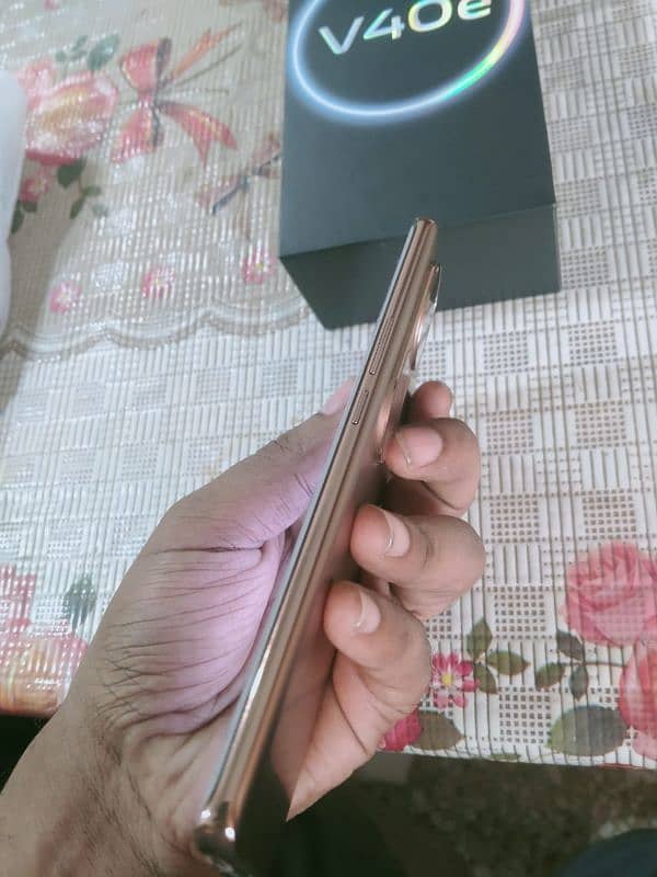 vivo V40e 8+8/256 3