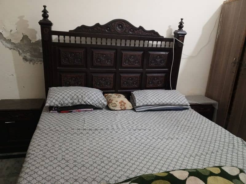 Wooden Bed King size 0