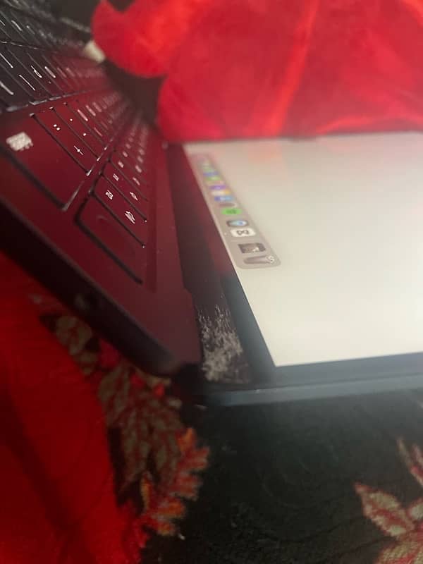 Apple Macbook Air M2 2022 For sale 0