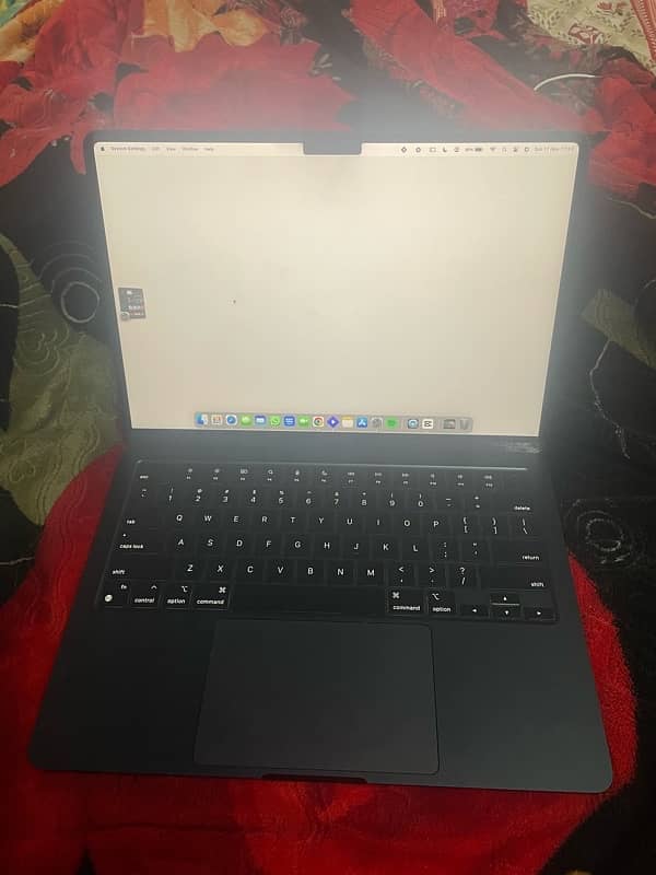 Apple Macbook Air M2 2022 For sale 2