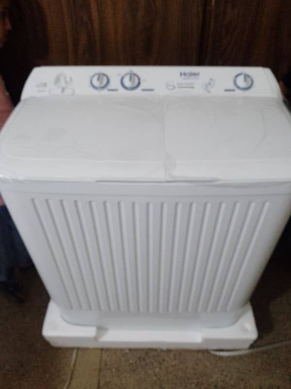 Haier Washing Machiner 100AS Twin Tub with Spinner 1