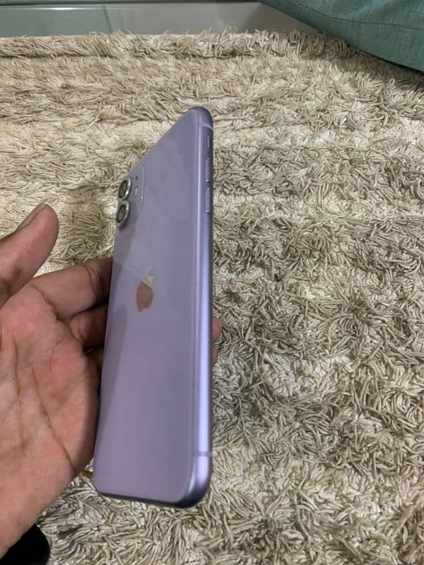 iphone 11 Jv 64 gb 98% betry health Only minor dot lcd for sale 4