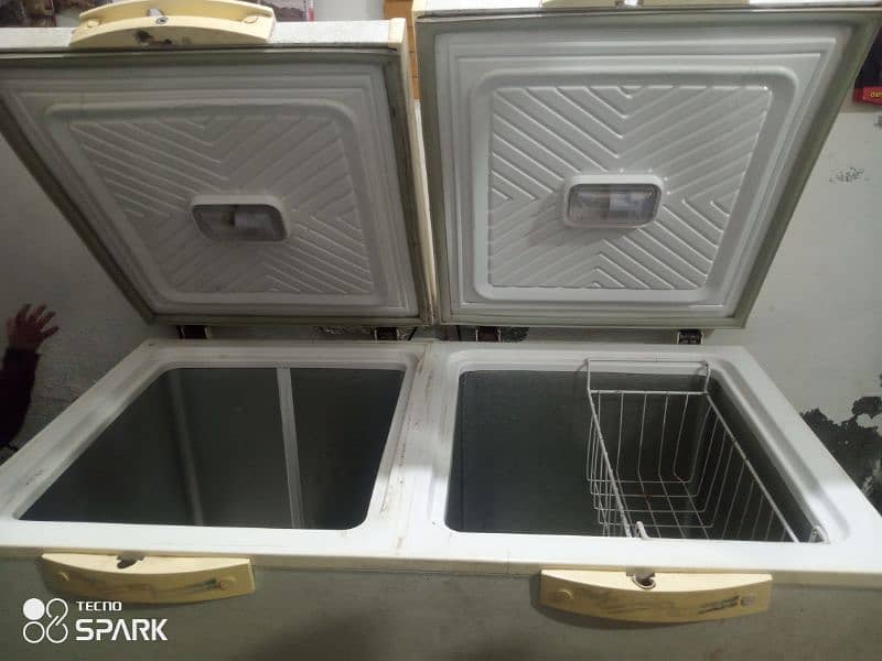 deep freezer in good condition 1