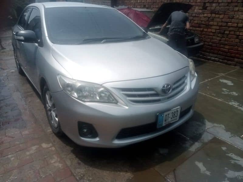 Toyota Corolla GLI 2010 very good condition. new tyre . enjine good 0