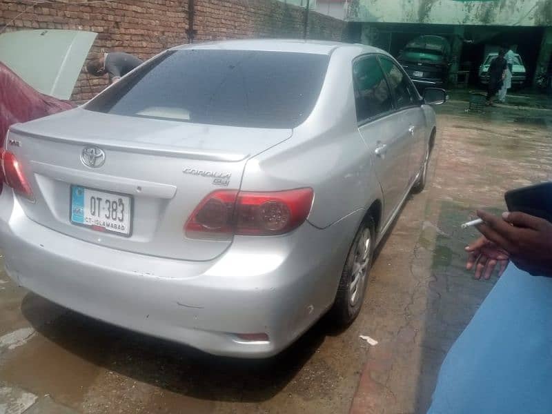 Toyota Corolla GLI 2010 very good condition. new tyre . enjine good 5