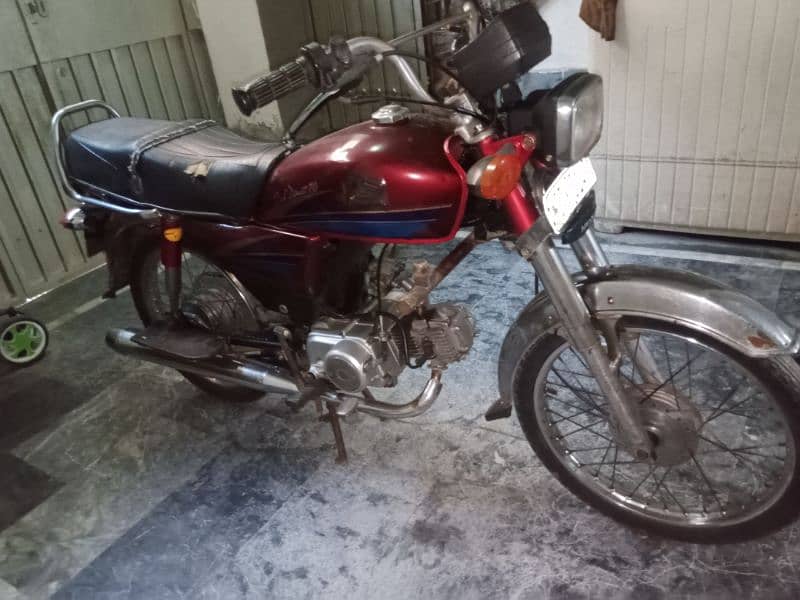 Honda 70 2006 3