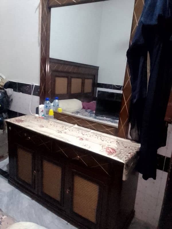 Dressing table for sale 0