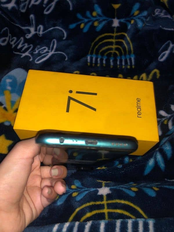 Realme 7i 8/128 gb 2