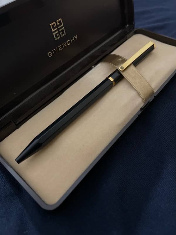 Givenchy Black Composite Gold Tone Pen 1