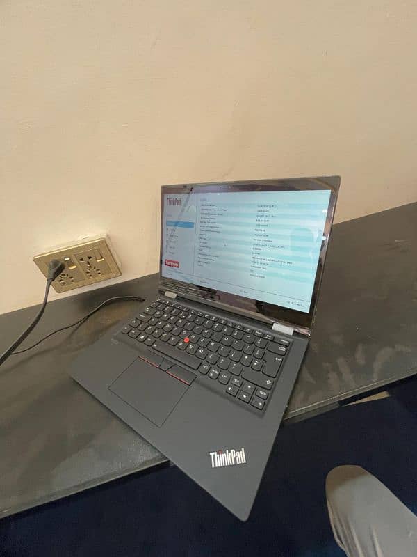 Lenovo Thinkpad X13 Yoga - i5 10th Gen - Touch 360 - Stylus Pen 3