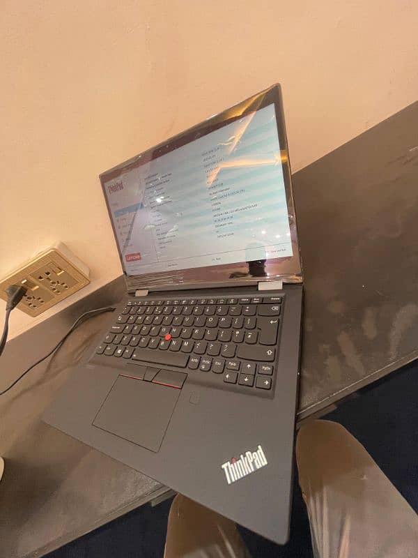 Lenovo Thinkpad X13 Yoga - i5 10th Gen - Touch 360 - Stylus Pen 6