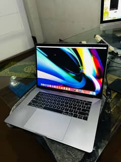 MacBook Pro 2019 Core i9 32/512