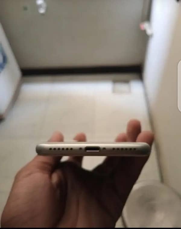 iPhone 8 64gb non approved exchange possible 5