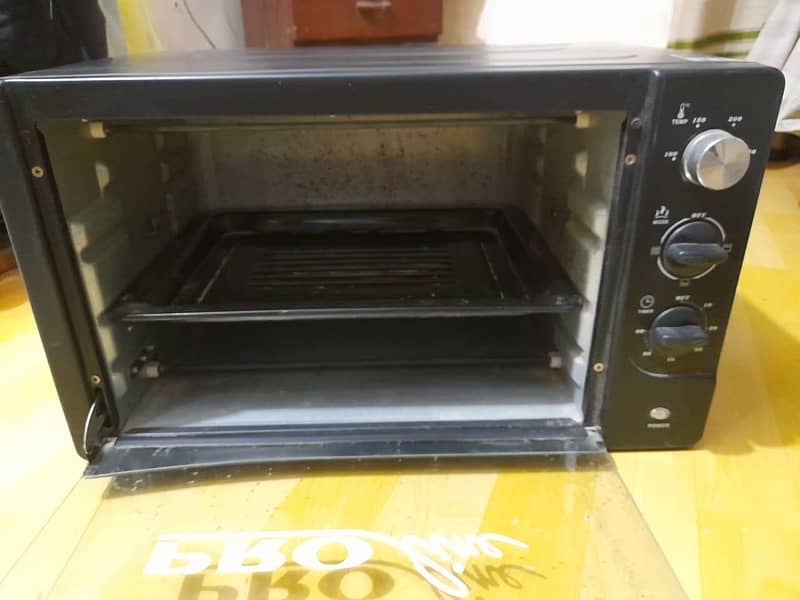 Imported oven for sale only serious buyers pls 6