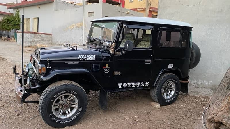 Toyota Land Cruiser 1983 / EXCHANGE AVAILABLE with any car 1