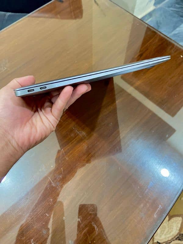 MacBook Air 2019 13-inch 5