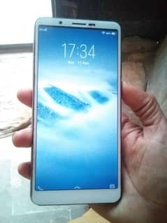 vivo 1801 model 2gb 16 memory 4g