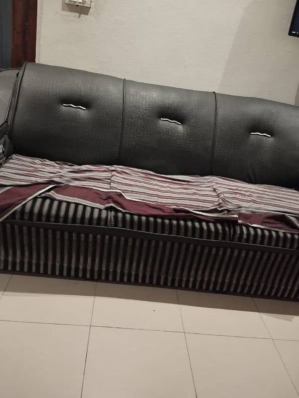 3 seater sofa for sale 1