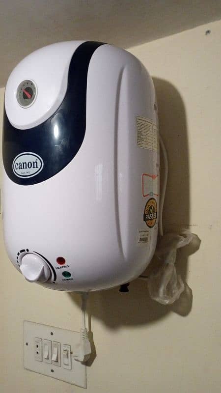 Canon Electric Geyser 10ltr Just like new 1