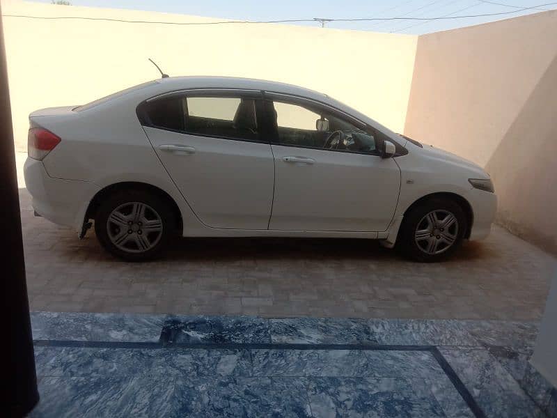 Honda City  2012 3