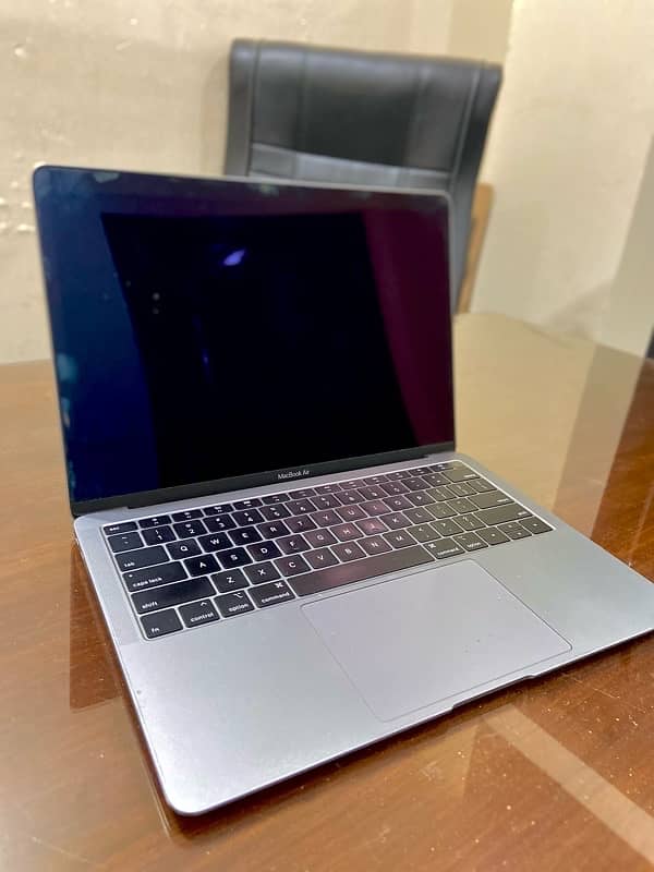 Apple Macbook Air - Best price Guranteed 8