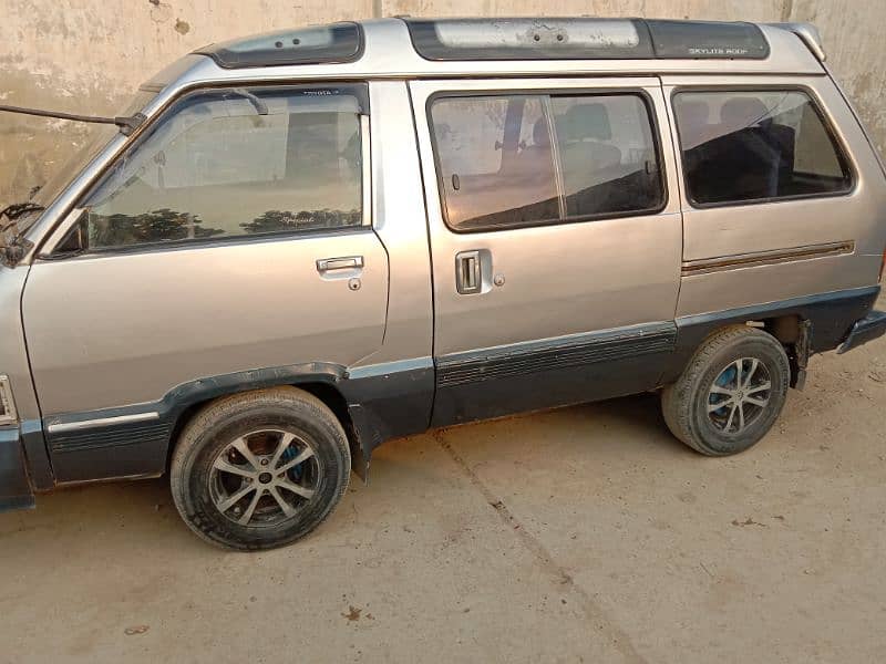 toyota townaec mine van 1