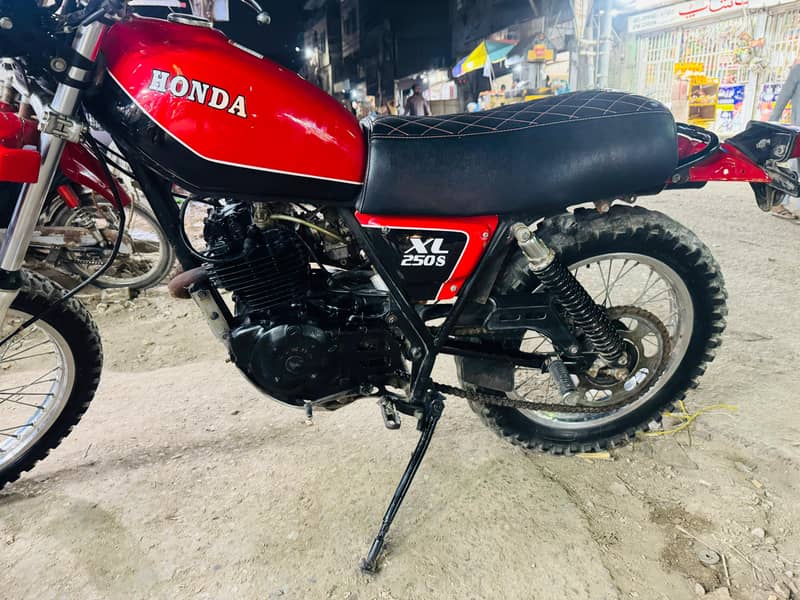 Honda XL 250 cc Trial 2