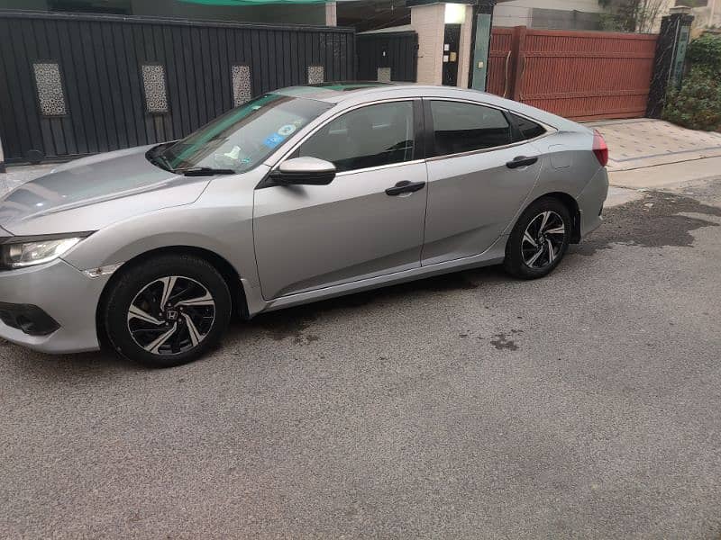 Honda Civic Oriel 2018 1