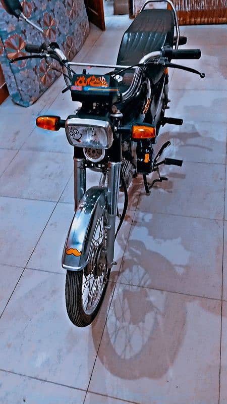 Ride star  self star and kick star bike TNA tan condition 3