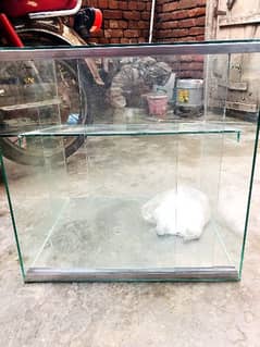 Glass counter