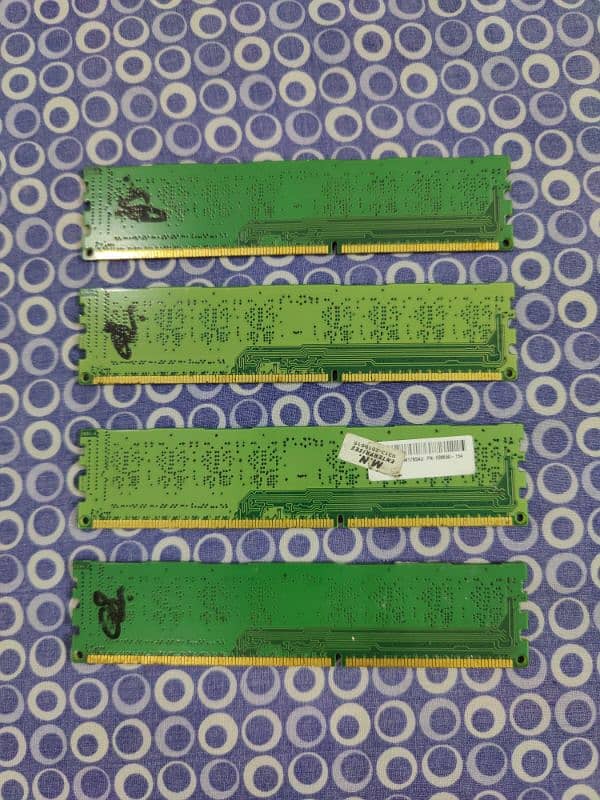 DDR3 x4 4GB RAM sticks available 1