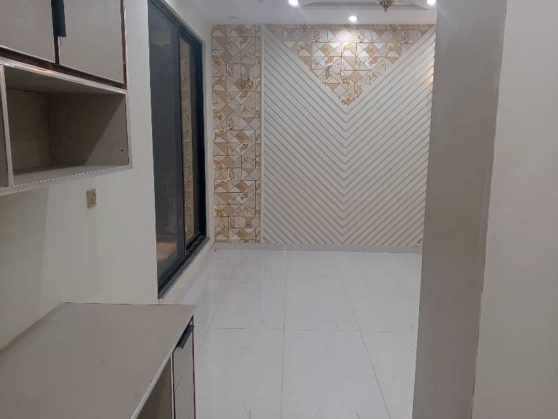 5 MARLA 100FT WIDE PRIME LOCATION HOUSE FOR SALE IN DHA RAHBAR BLOCK G 17