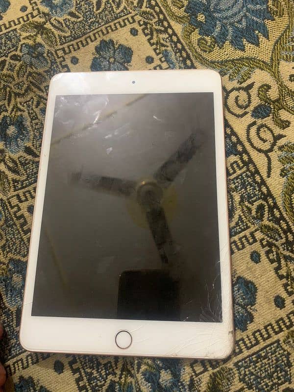 I pad mini 5 64 gb 1