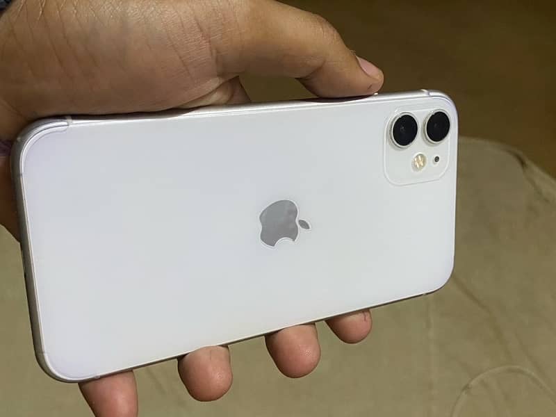 iphone 11 64GB PTA Approved 6