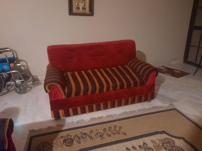 complete 7 seater sofas used one center table 2