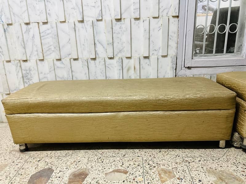 Sofa Settee available for sale 1