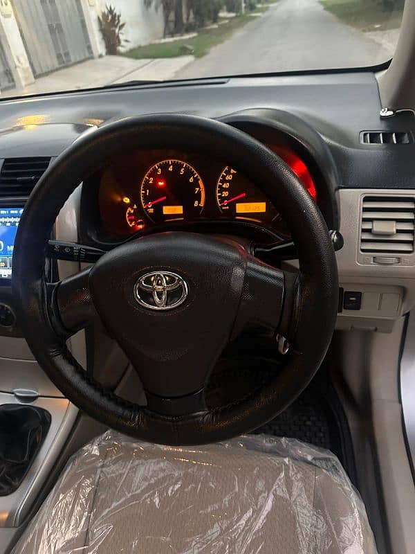 Toyota Corolla GLI 2012 10