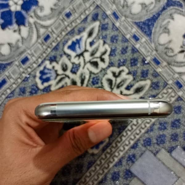 iphone 11 pro PTA 1