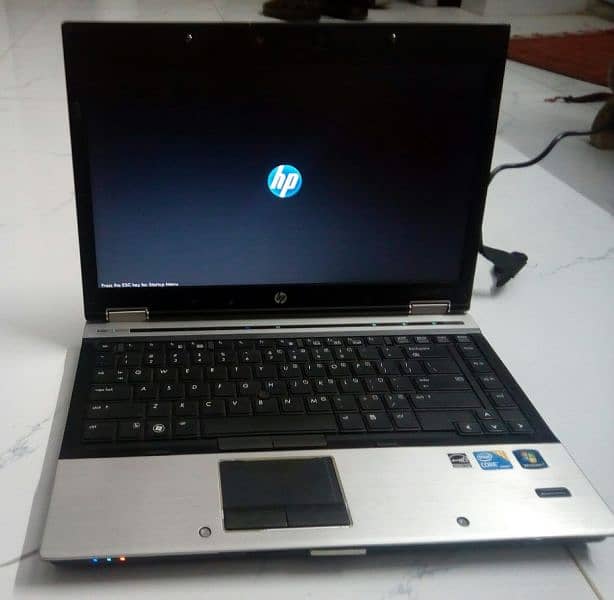 HP ELITEBOOK T840P (8GB RAM) 0