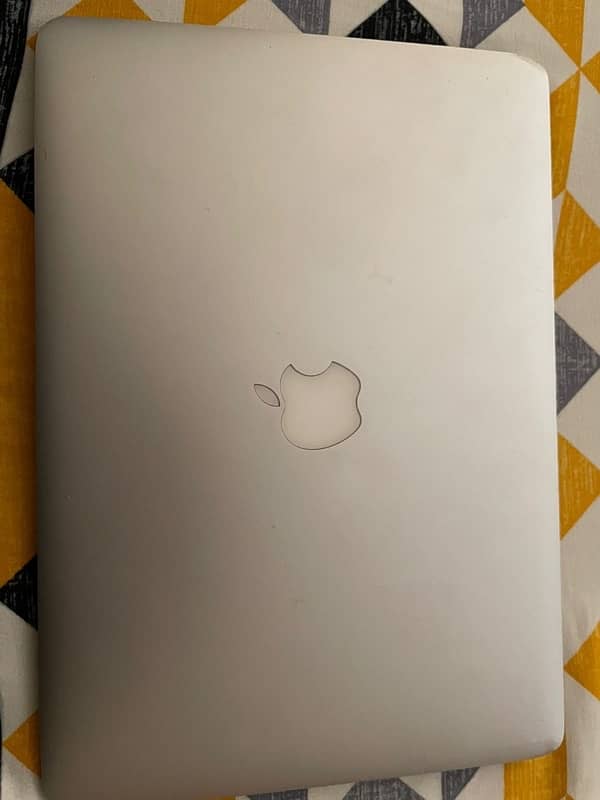 MacBook Air 13inch  2015 core i7 8/228gb SSD 3