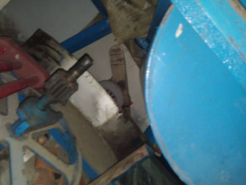 Mixing Machine (Floor, any type of powder) 4